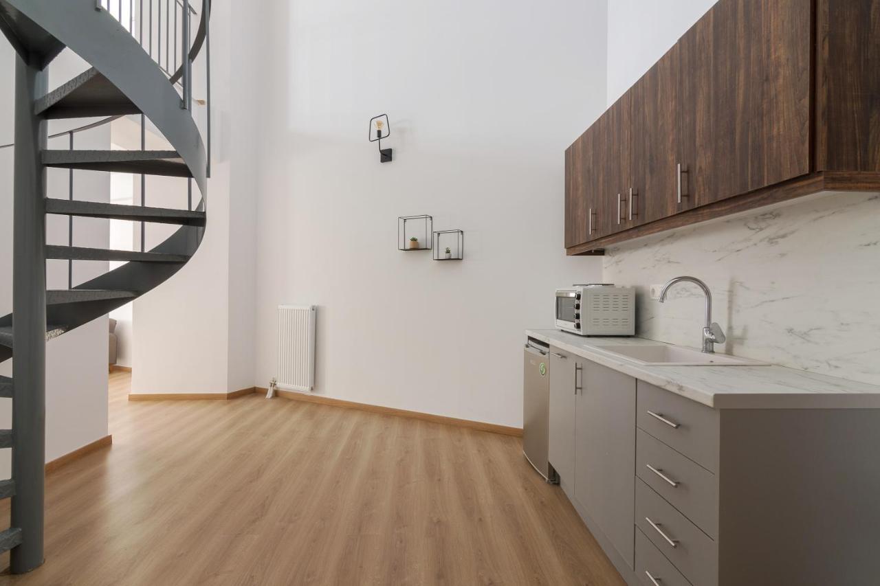 Leochares Lifestyle Apartments - Self Check-In Athén Kültér fotó